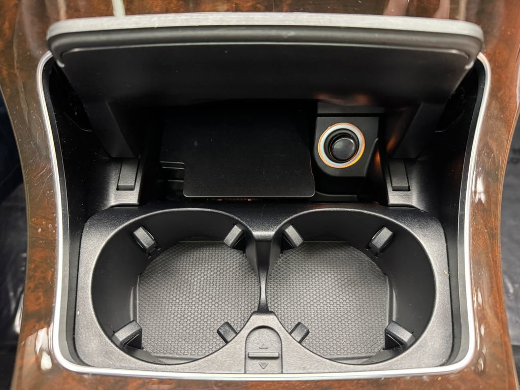 Used 2019 Mercedes-Benz GLC 300 4MATIC image 17