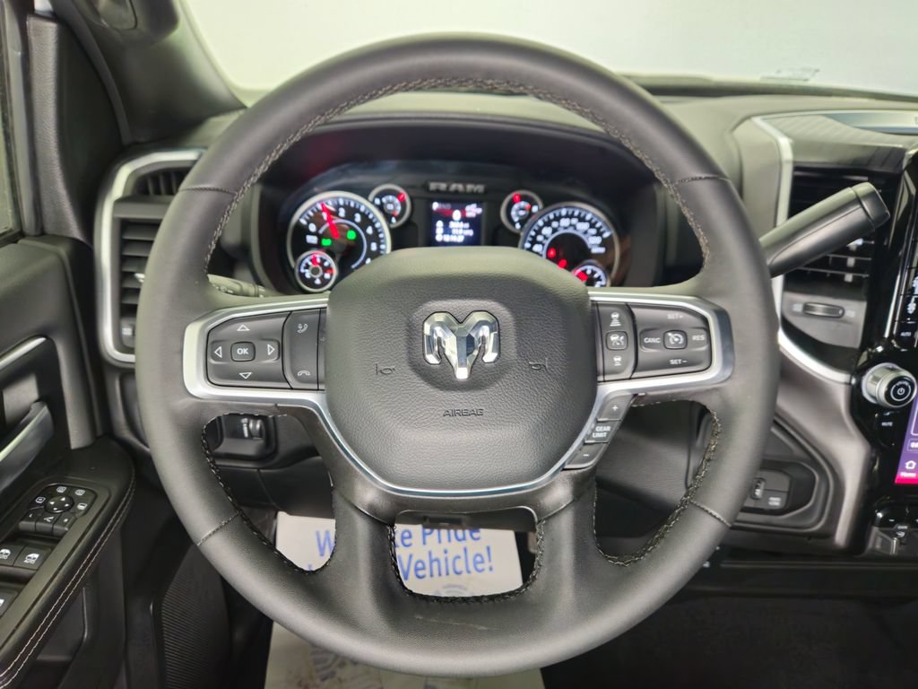 Used 2025 RAM 2500 Big Horn AWD/4WD image 13