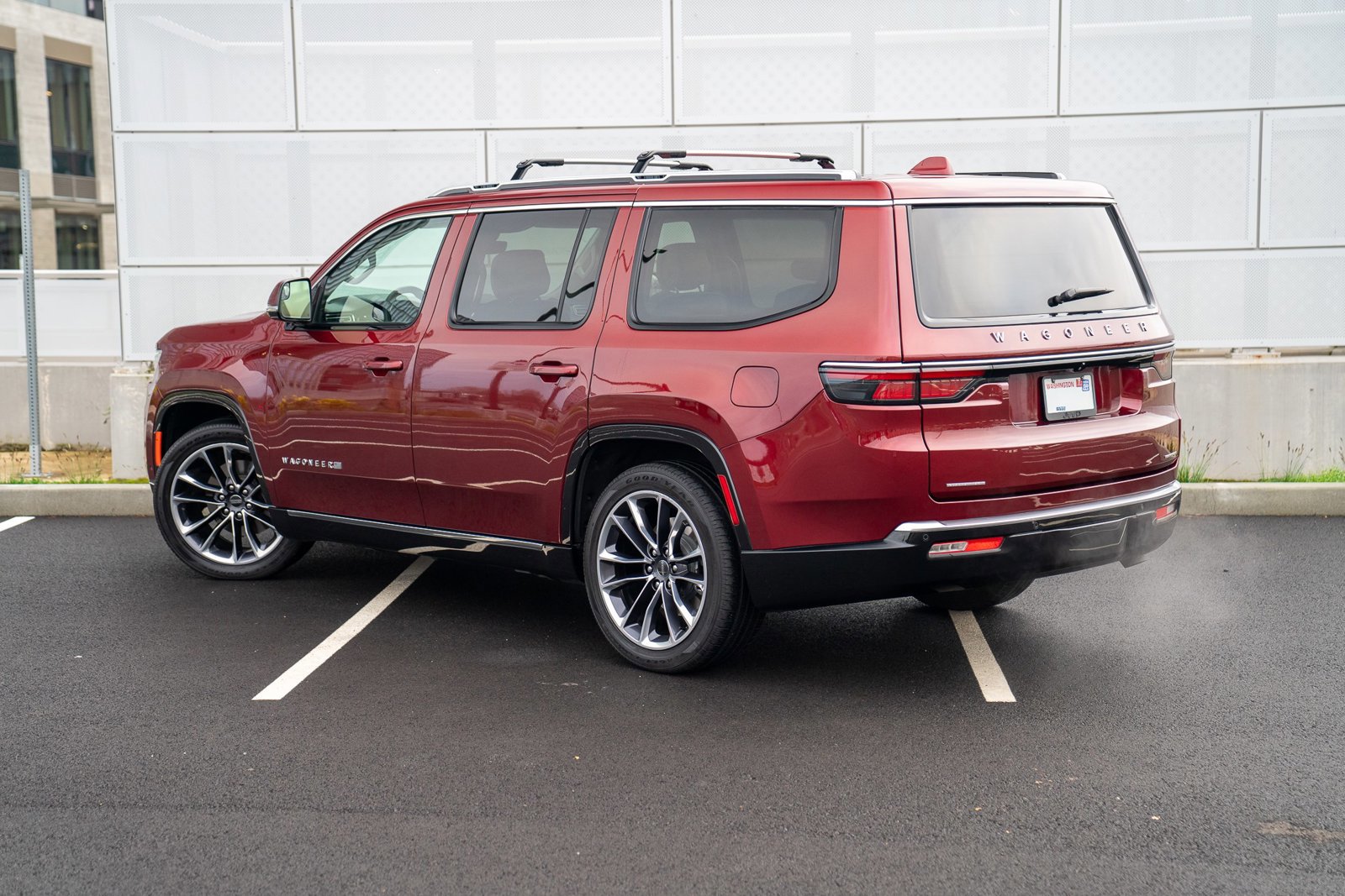 Used 2022 Jeep Wagoneer Series III w/ Premium Group I image 3