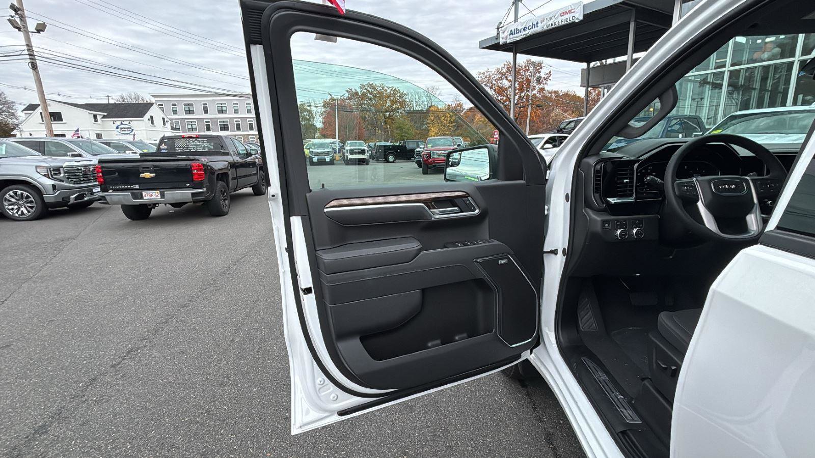 New 2025 GMC Sierra 1500 Elevation w/ Preferred Package image 12