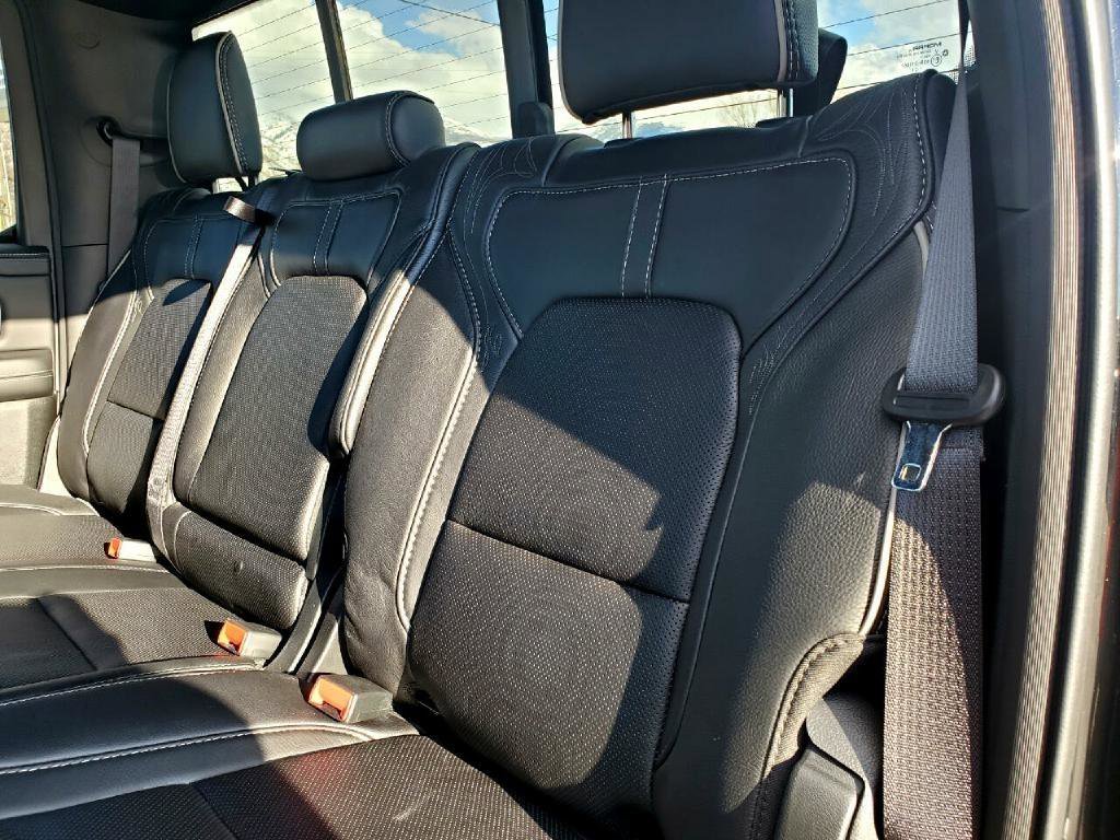 Used 2022 RAM 1500 Limited w/ Body-Colour Bumper Group image 20