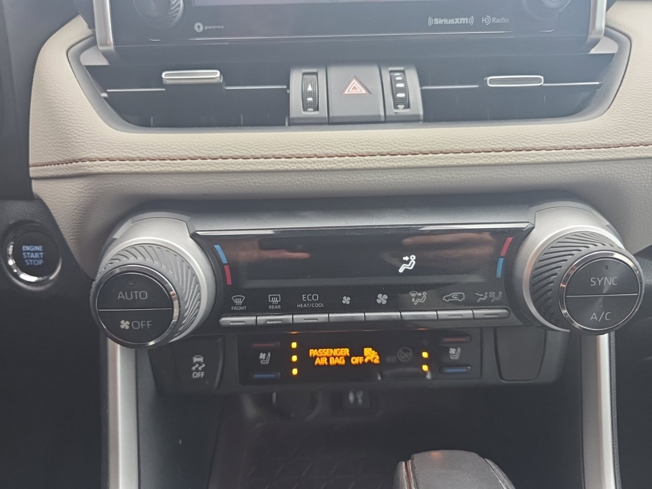 Used 2019 Toyota RAV4 Limited w/ Cold Weather Package AWD/4WD image 28