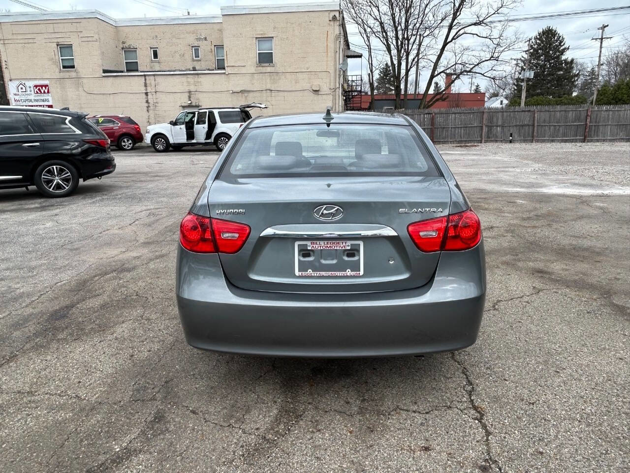 Used 2010 Hyundai Elantra SE image 10