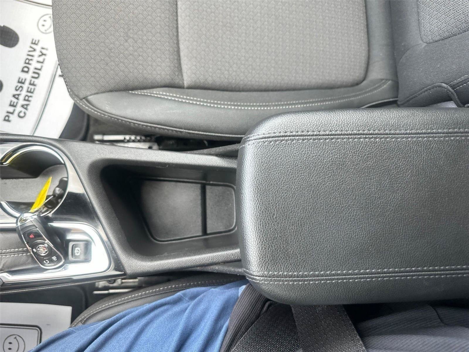 Used 2022 Buick Encore GX Preferred w/ Cold Weather Comfort Package FWD image 32