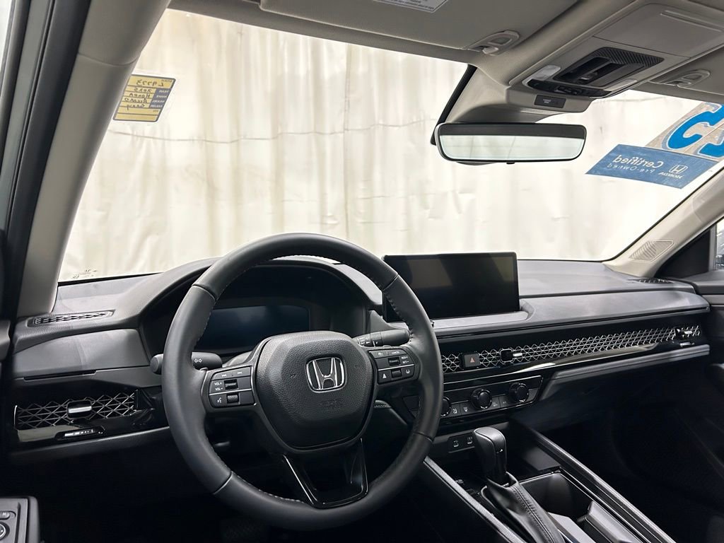 Used 2025 Honda Accord EX-L image 15