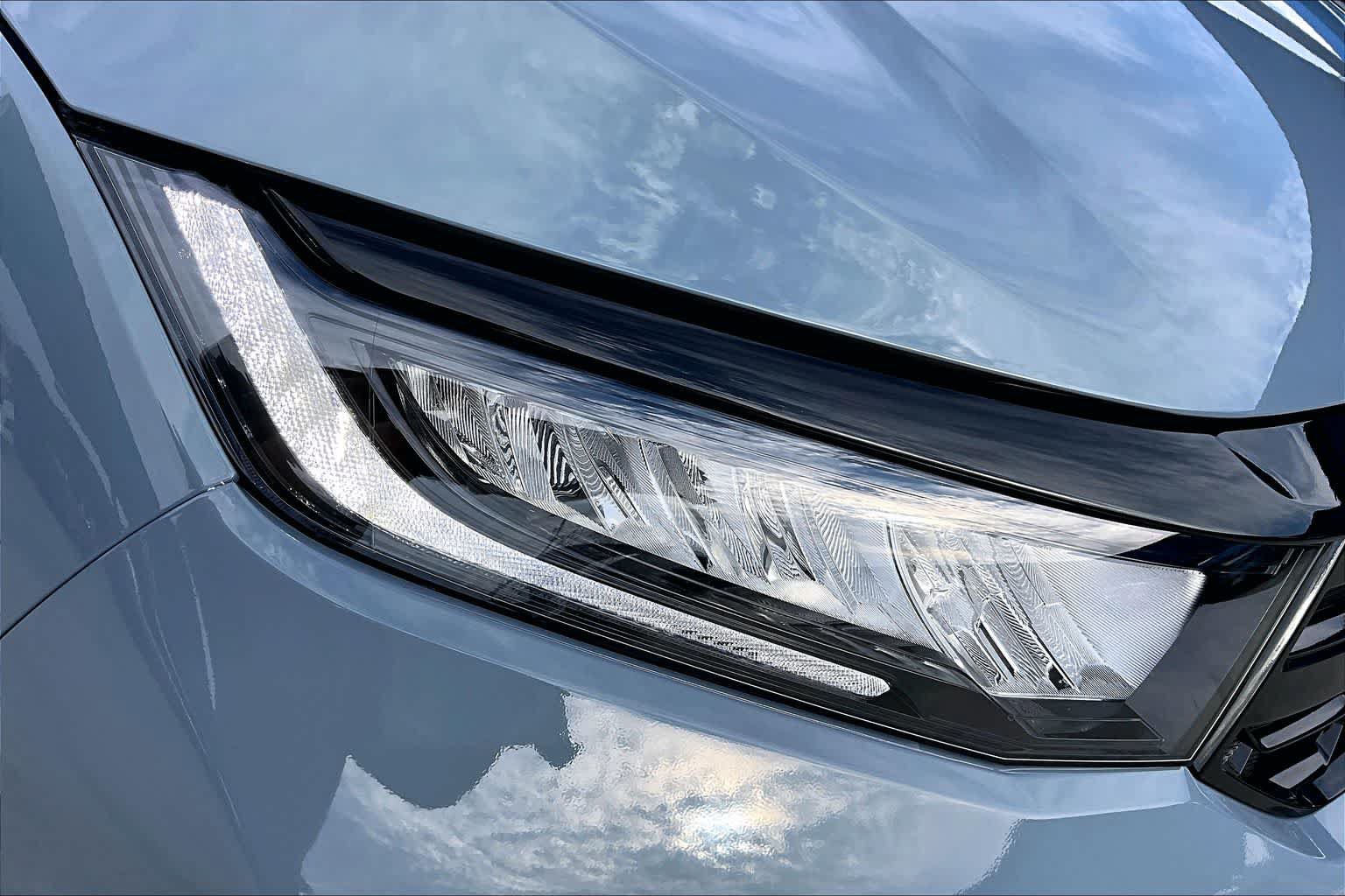 New 2026 Honda Odyssey Touring image 13