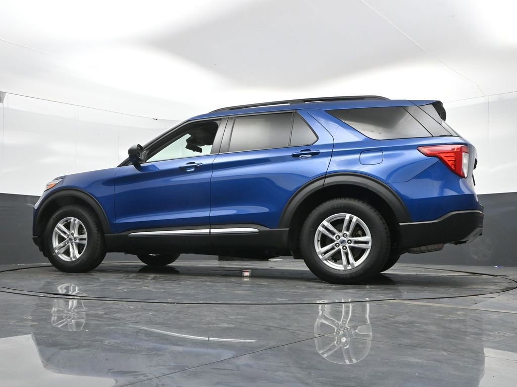 Used 2022 Ford Explorer XLT w/ Equipment Group 202A image 49