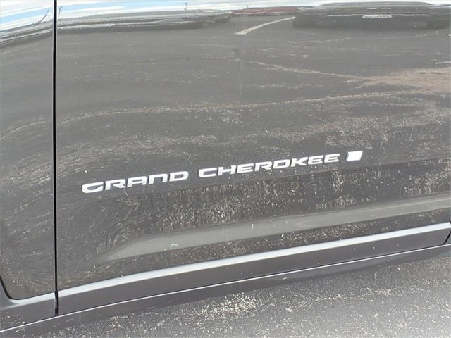 Used 2022 Jeep Grand Cherokee L Limited image 26