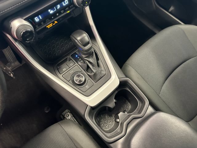 Certified 2021 Toyota RAV4 LE AWD/4WD image 24