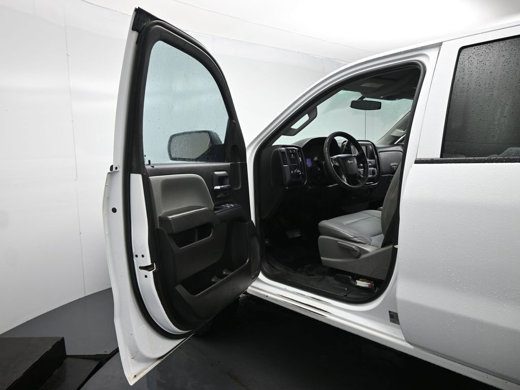 Used 2018 Chevrolet Silverado 2500 W/T image 9