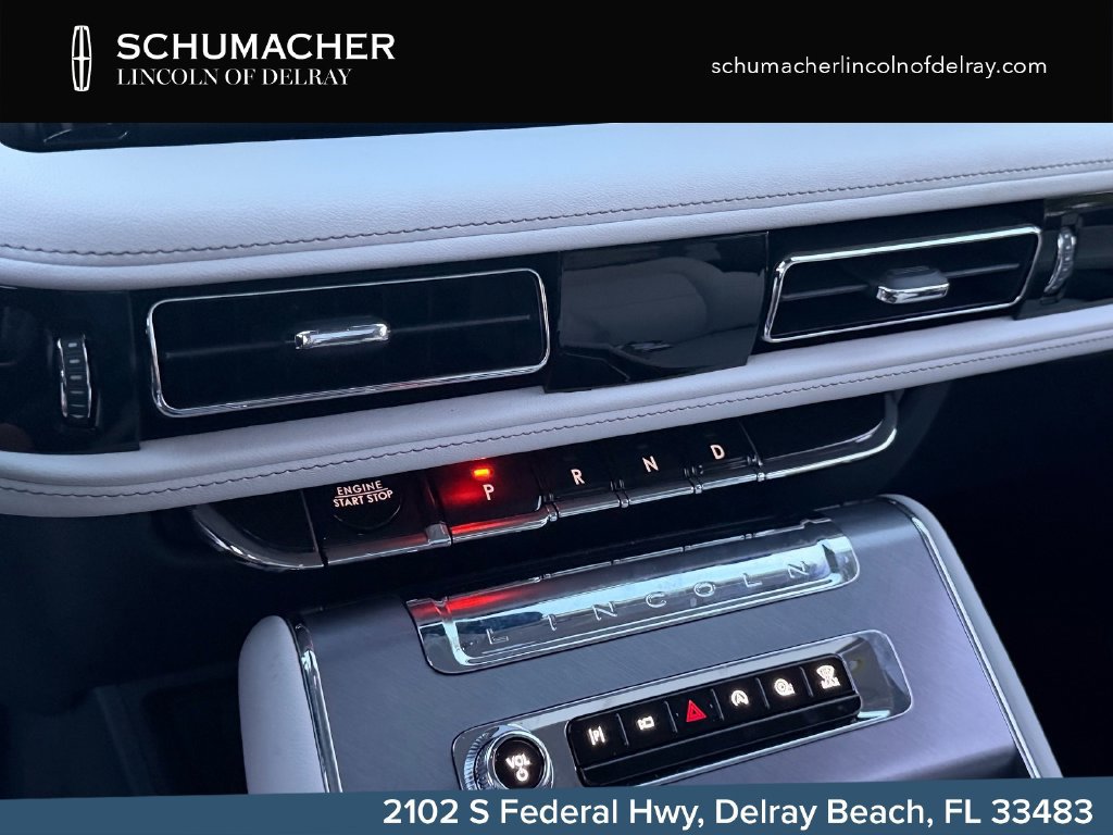 New 2027 Lincoln Aviator 2WD image 17