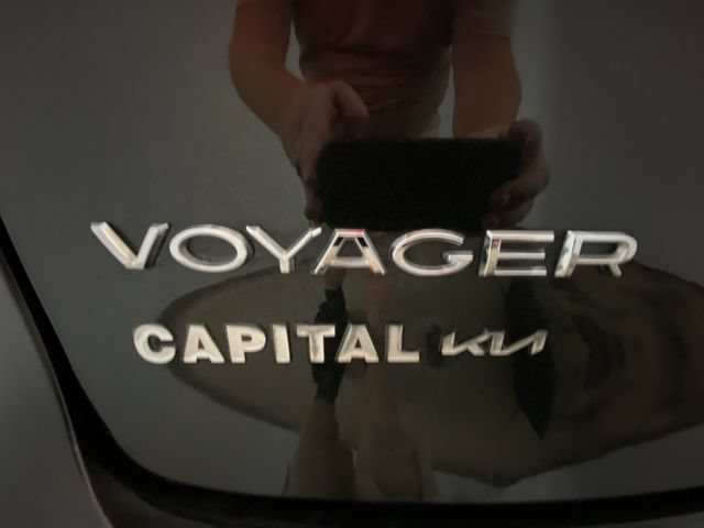 Used 2021 Chrysler Voyager LX w/ Cold Weather Group FWD image 26