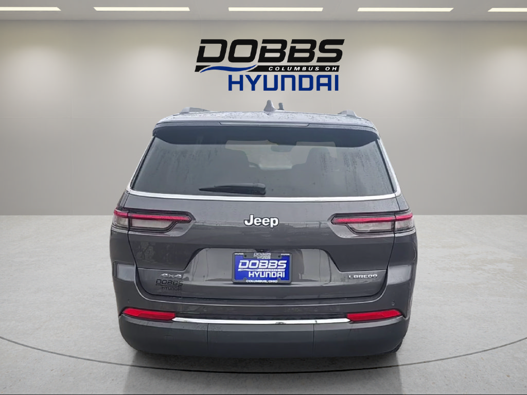 Used 2023 Jeep Grand Cherokee L Laredo w/ Luxury Tech Group I AWD/4WD image 4