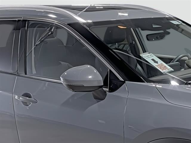 Used 2023 Nissan Rogue Platinum w/ Platinum Premium Package AWD/4WD image 16