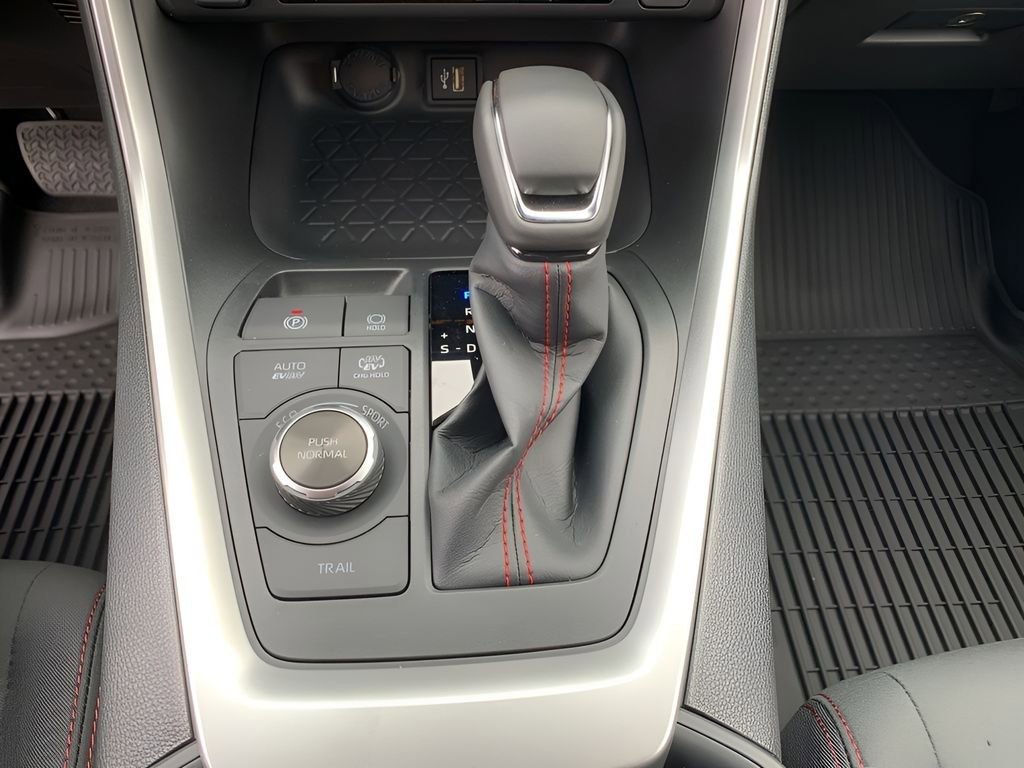 New 2025 Toyota RAV4 SE image 22