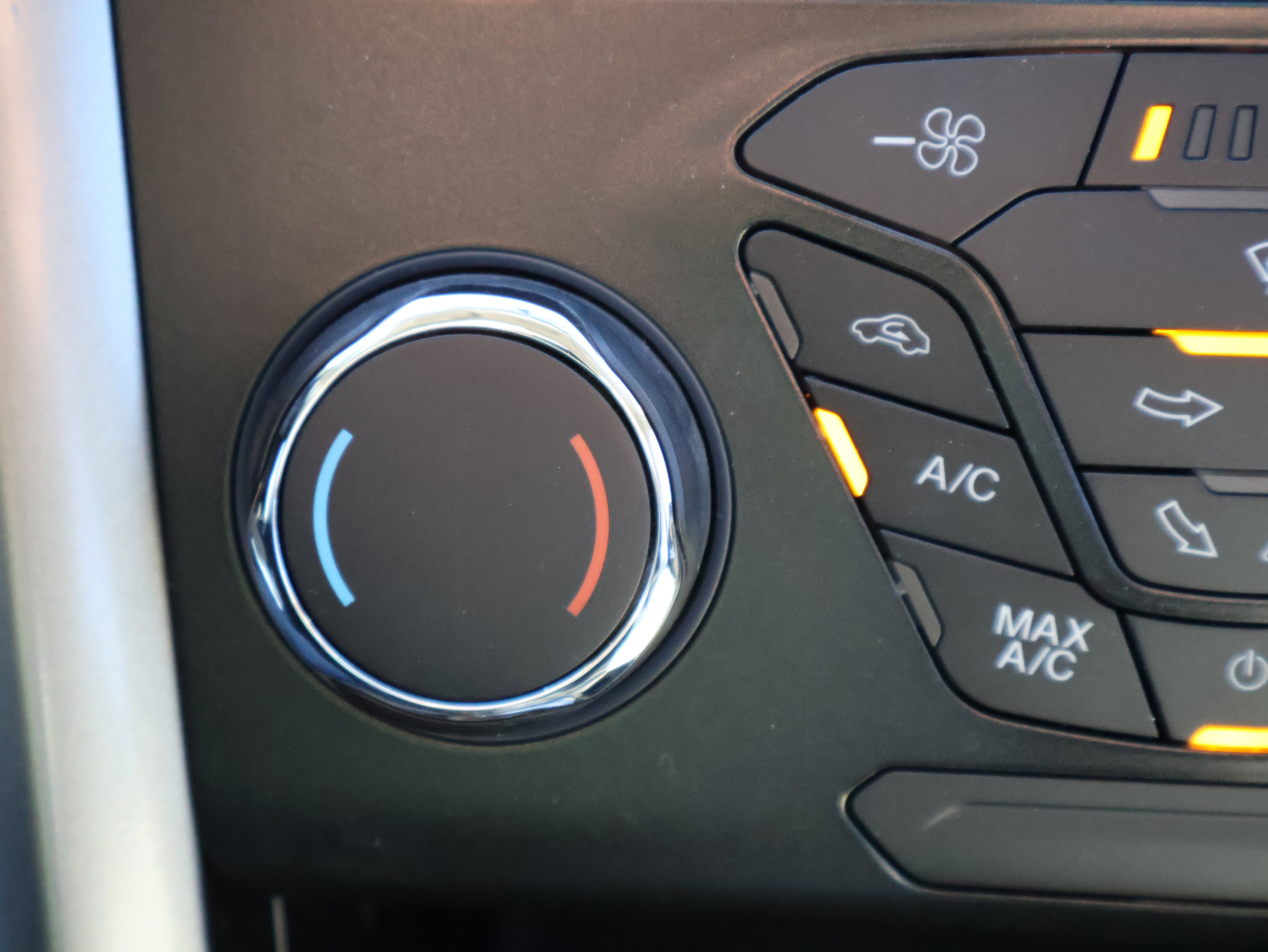 Used 2018 Ford Fusion S image 27