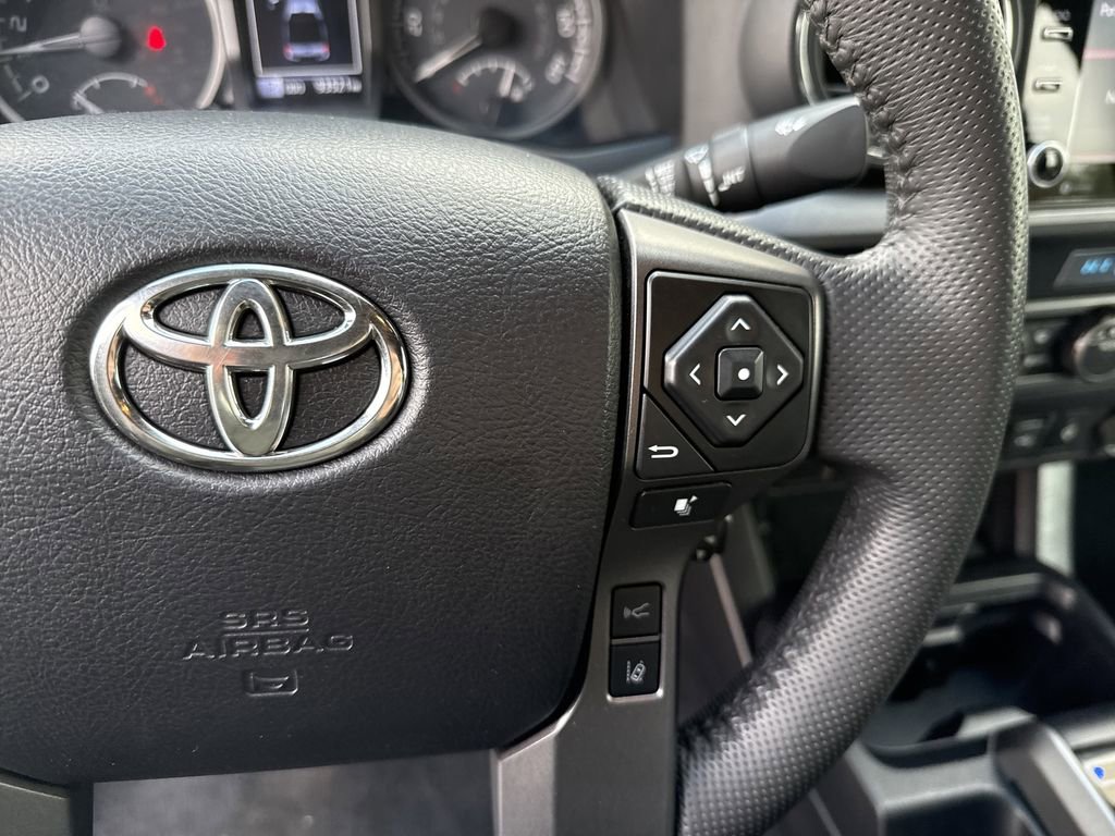 Used 2021 Toyota Tacoma TRD Off-Road image 25