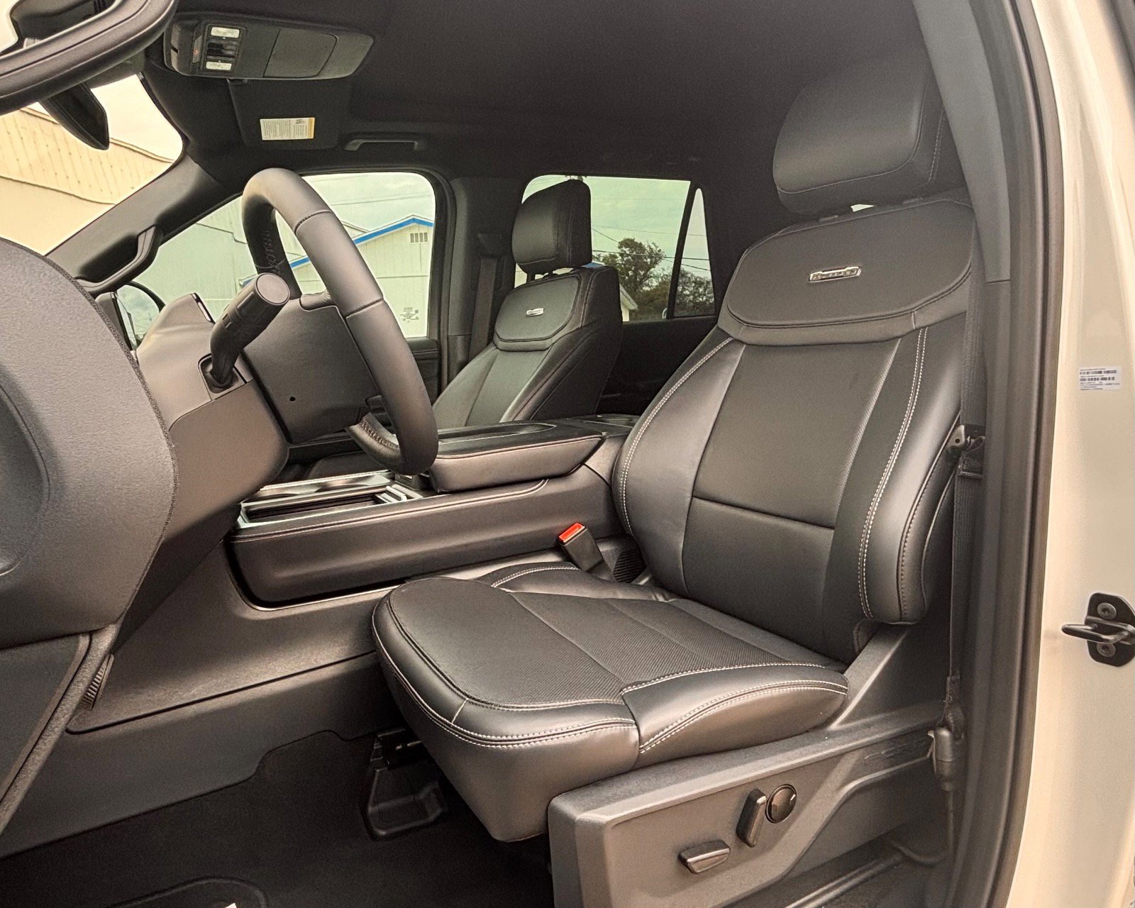 Certified 2025 Ford Expedition Platinum w/ Stealth Appearance Package image 25