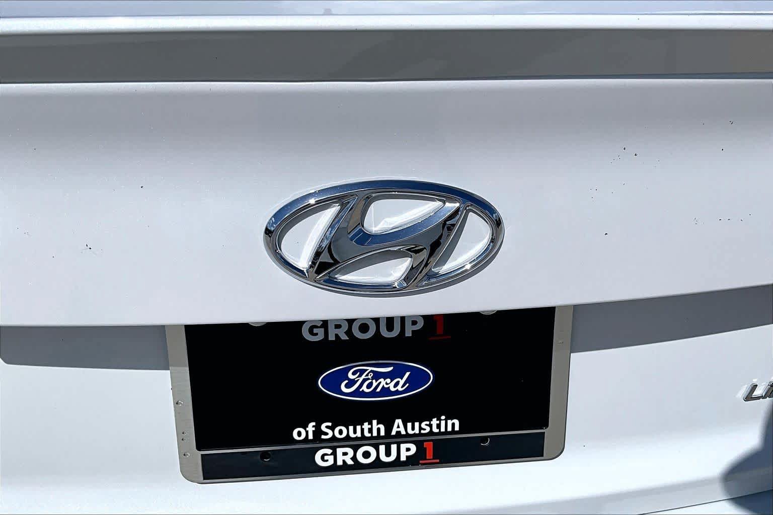 Used 2017 Hyundai Sonata Limited 2.0T FWD image 30