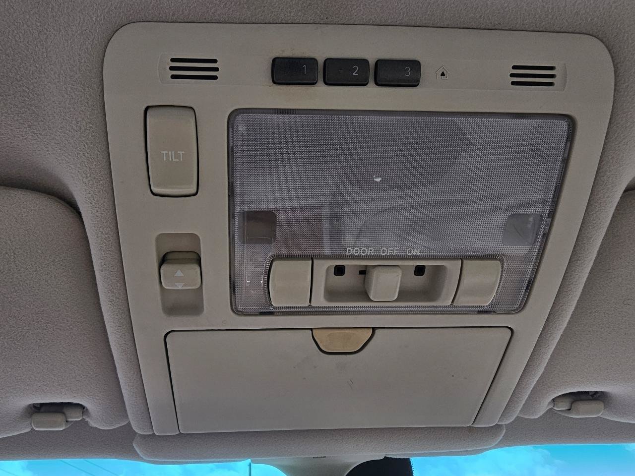 Used 2002 Lexus LS 430 RWD image 36