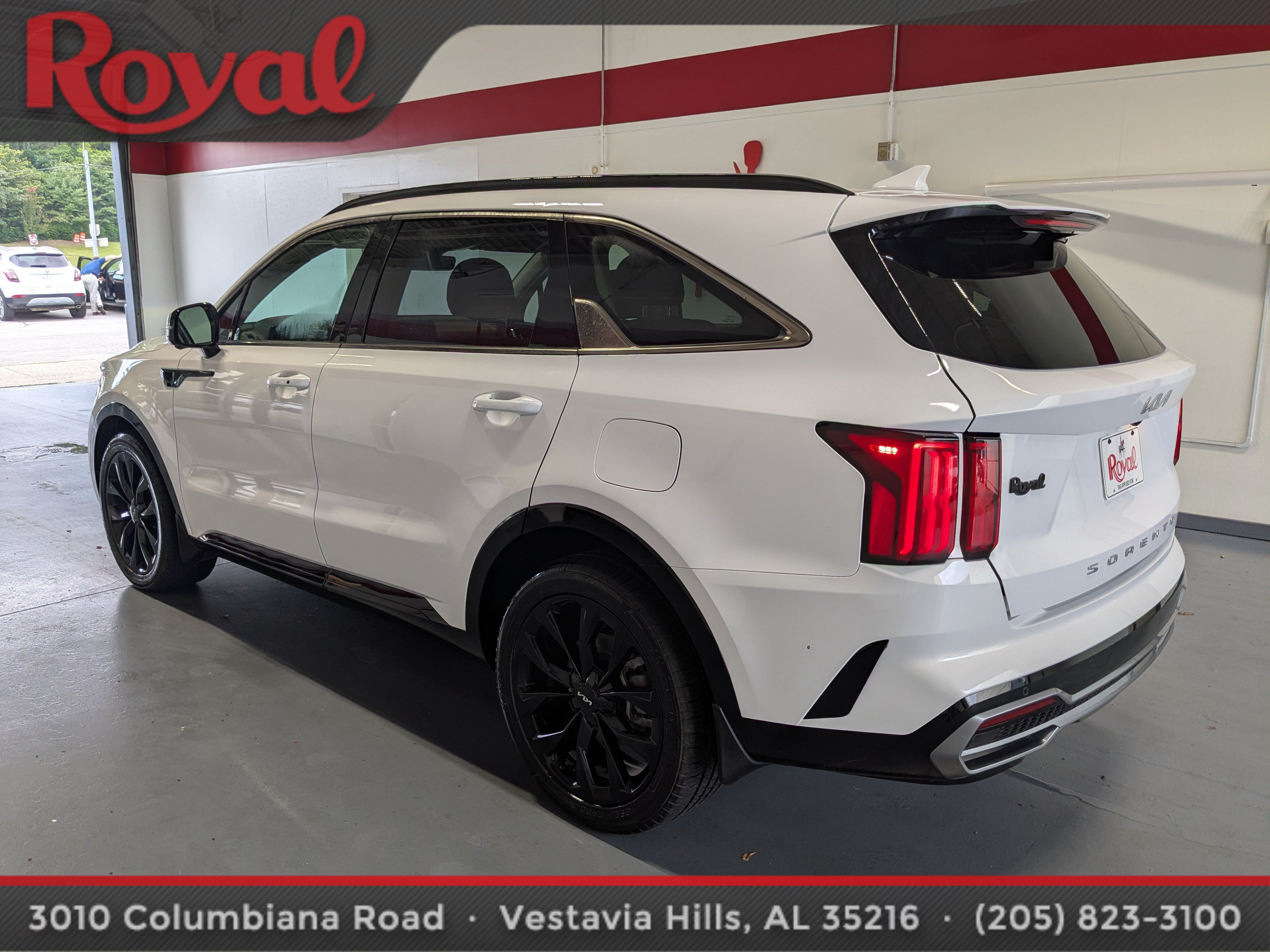Used 2022 Kia Sorento SX FWD image 2