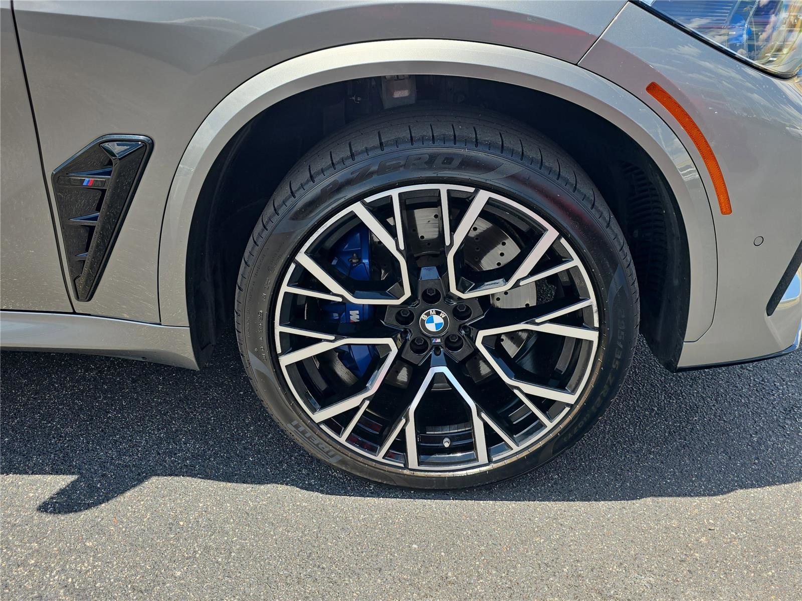Used 2021 BMW X5 M w/ Competition Package AWD/4WD image 27