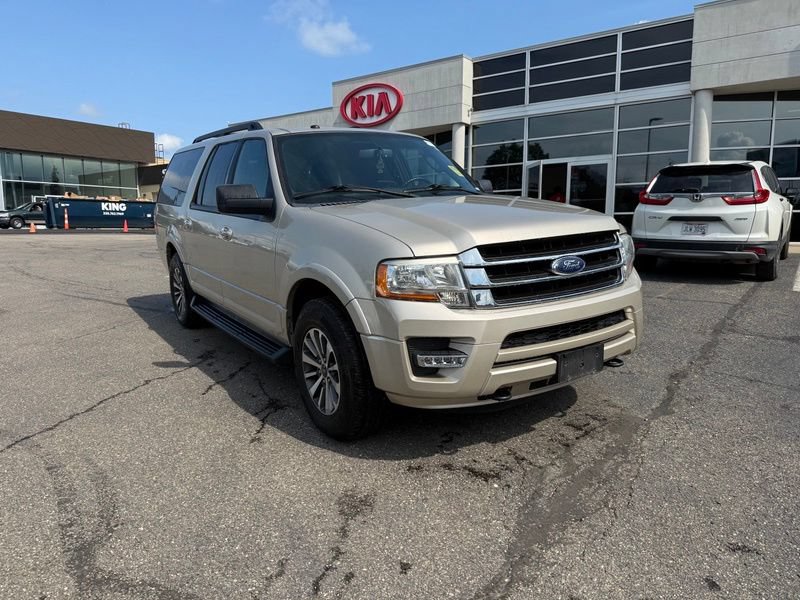 Used 2017 Ford Expedition EL XLT w/ Equipment Group 201A AWD/4WD image 4
