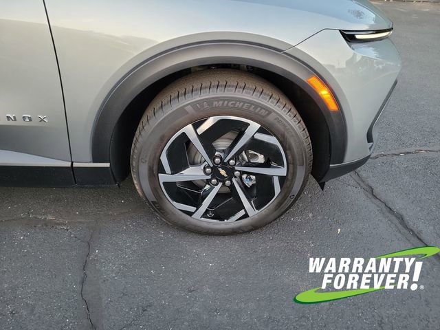 New 2026 Chevrolet Equinox EV LT image 19