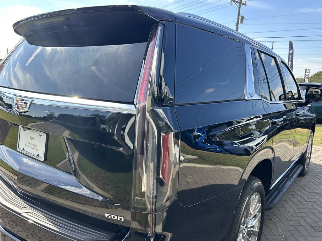 Certified 2024 Cadillac Escalade Premium Luxury image 8