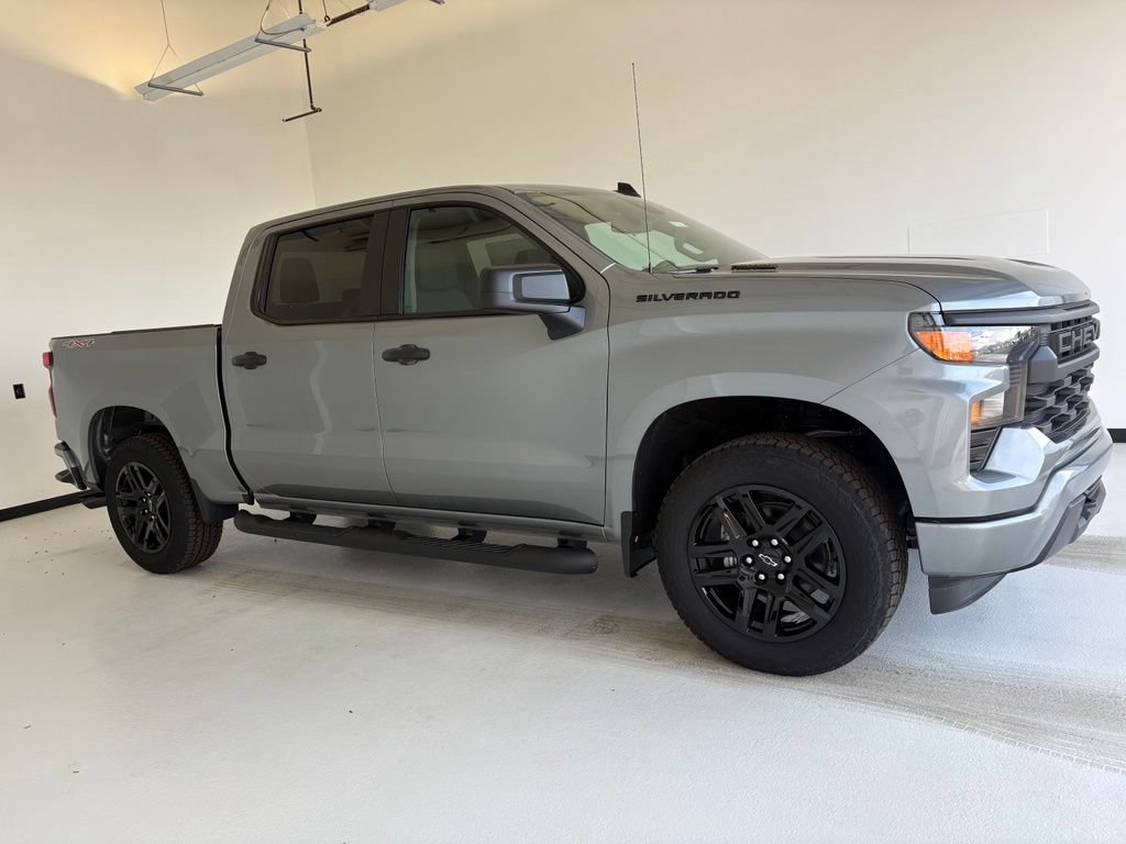 New 2026 Chevrolet Silverado 1500 Custom w/ Turbomax Blackout Package