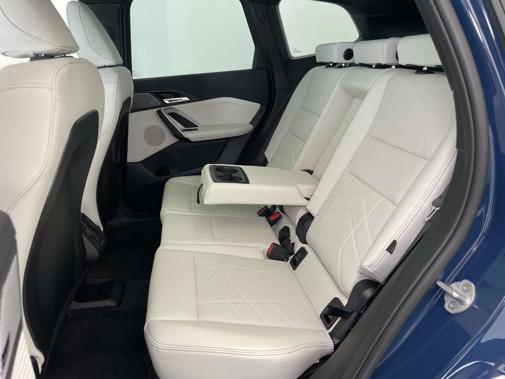 New 2027 BMW X1 xDrive28i w/ Technology Package AWD/4WD image 16
