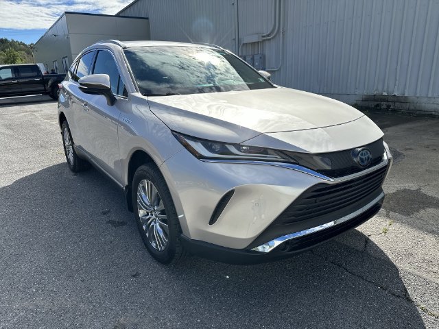 Used 2021 Toyota Venza XLE w/ Softex Package AWD/4WD image 18