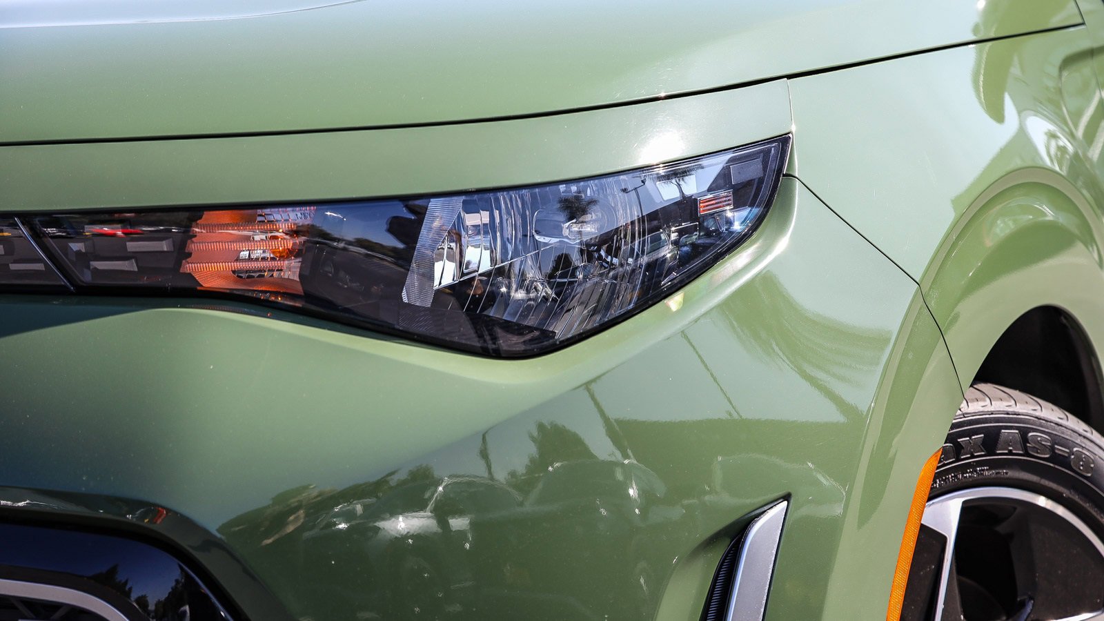 Used 2023 Kia Soul EX image 2