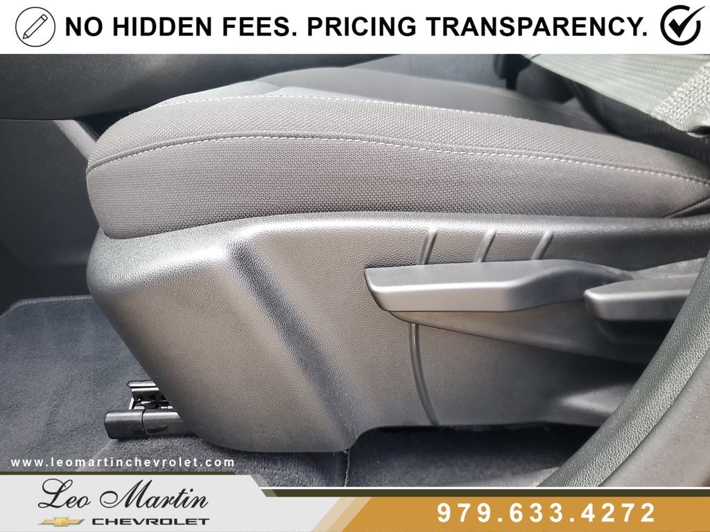 Used 2026 Chevrolet Equinox LT FWD image 13