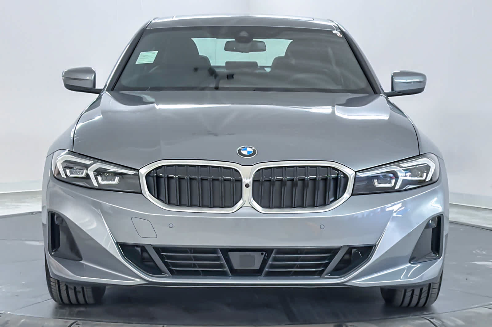 New 2026 BMW 330i xDrive Sedan w/ Premium Package AWD/4WD image 10