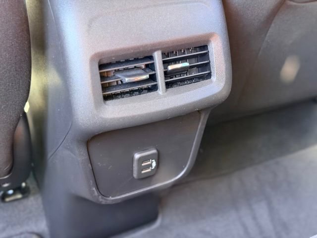 Used 2024 Chevrolet Equinox LT FWD image 25
