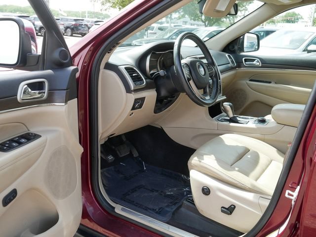 Used 2016 Jeep Grand Cherokee Limited AWD/4WD image 12
