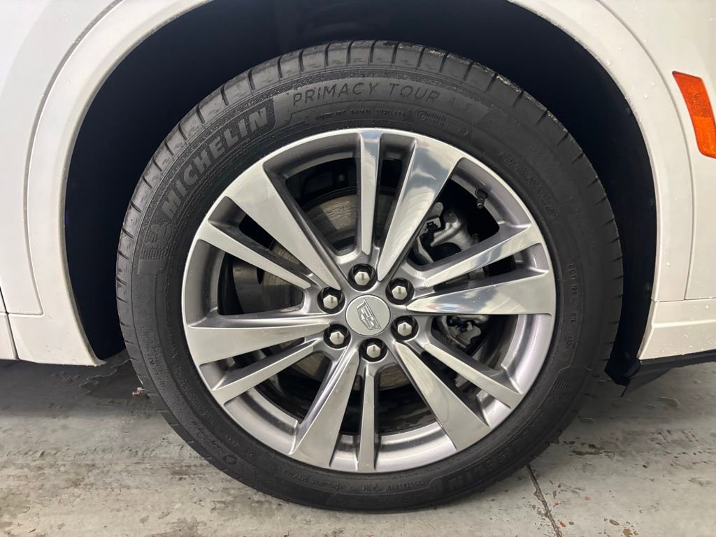 Certified 2025 Cadillac XT6 Premium Luxury image 18