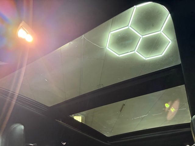 Used 2020 Chrysler Pacifica Limited image 34