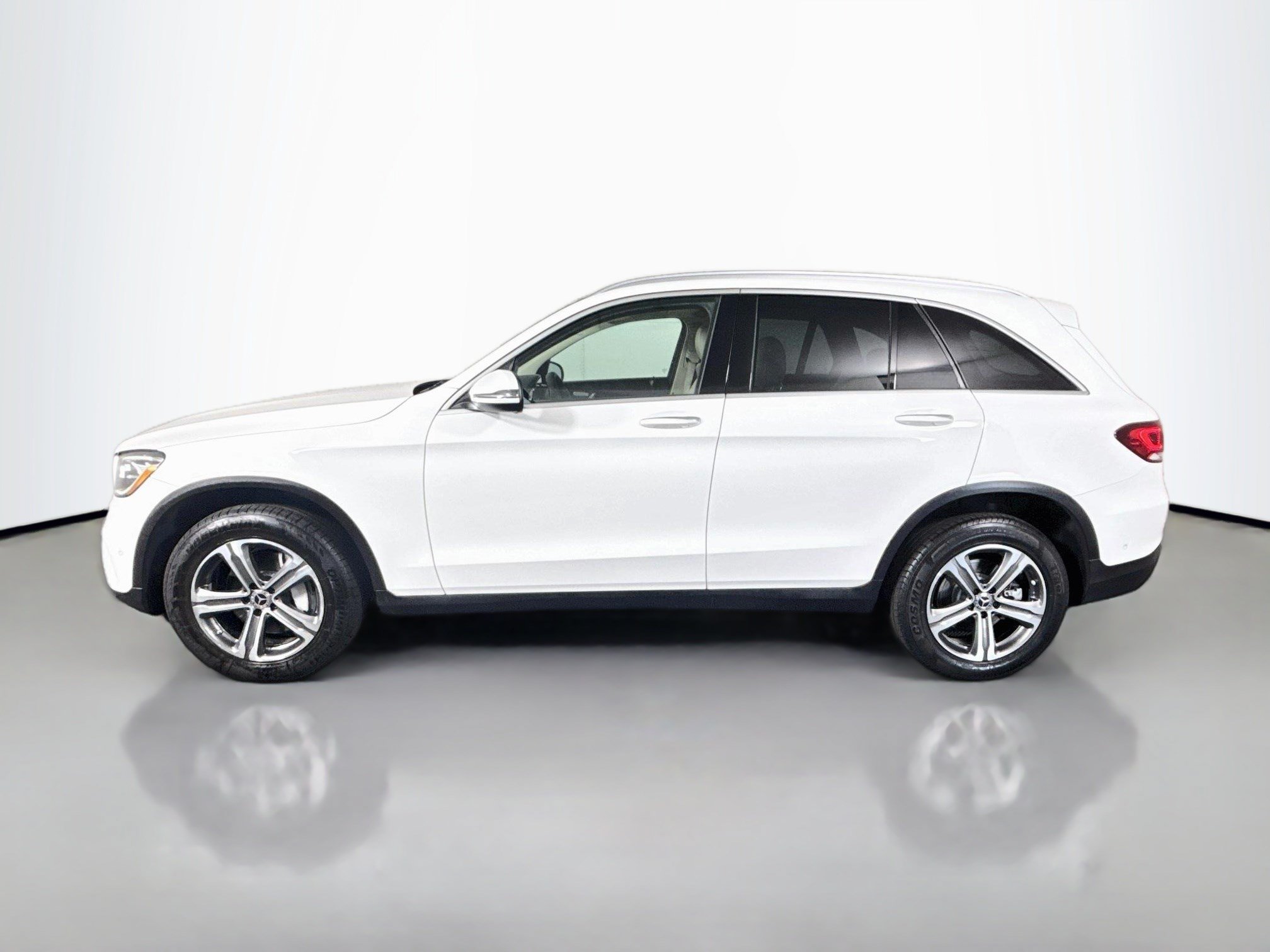 Used 2021 Mercedes-Benz GLC 300 image 6