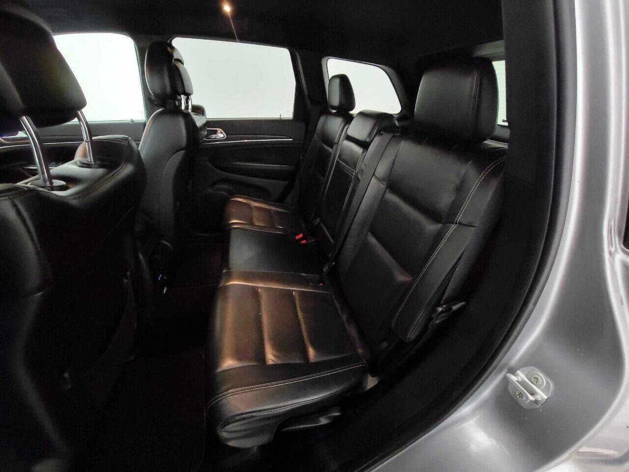 Used 2017 Jeep Grand Cherokee Limited image 21