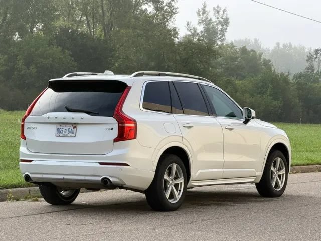 Used 2018 Volvo XC90 T5 Momentum w/ Convenience Package AWD/4WD image 9