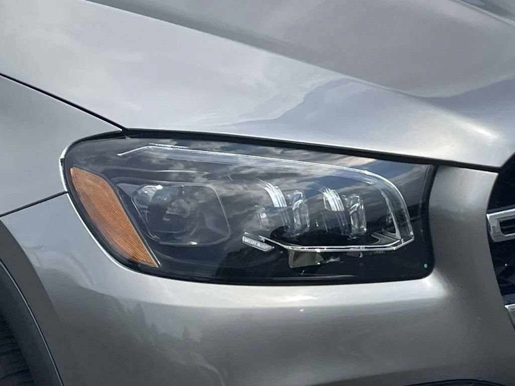 Used 2021 Mercedes-Benz GLS 450 4MATIC image 4