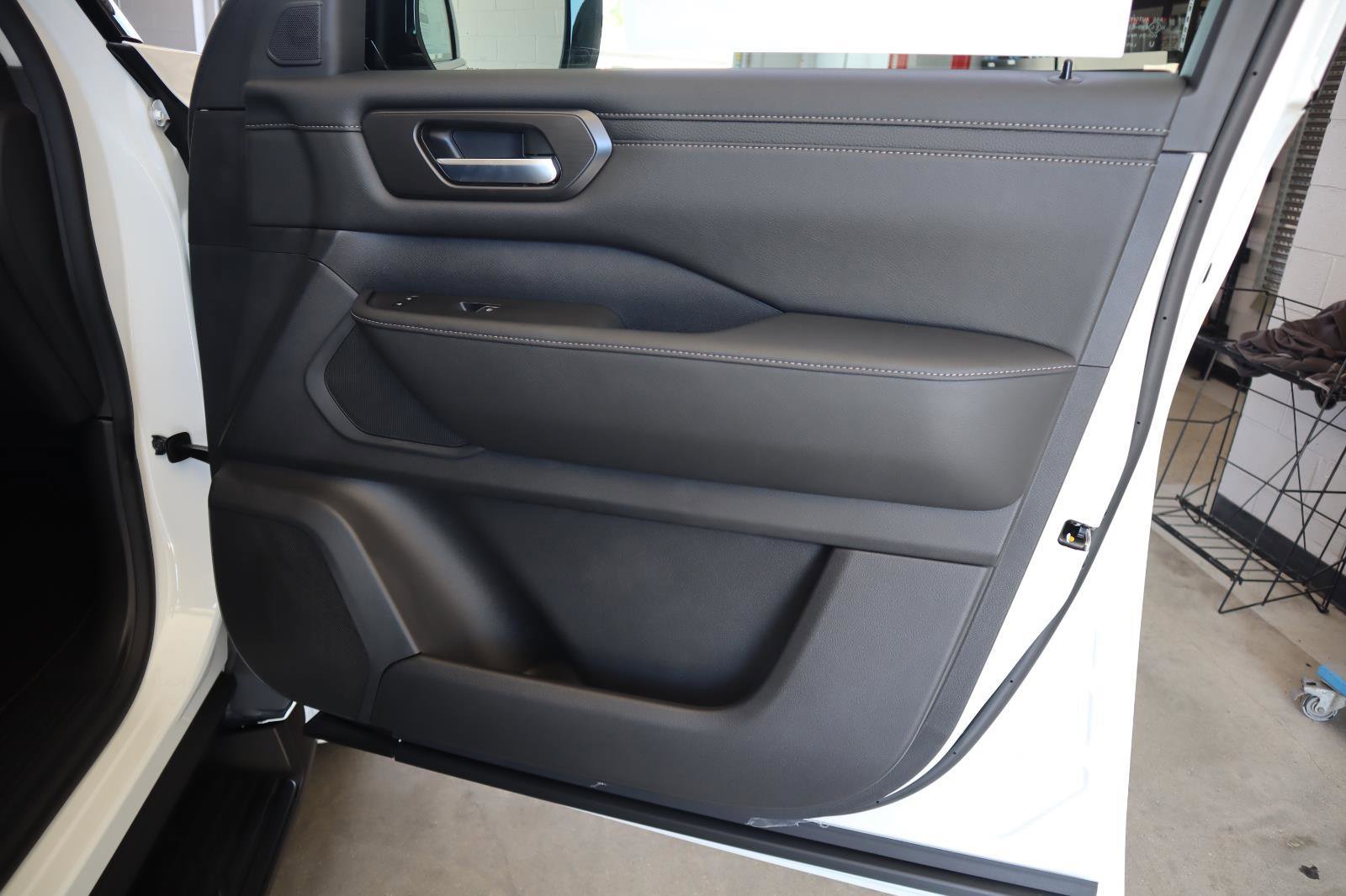 New 2026 Nissan Armada SV image 48