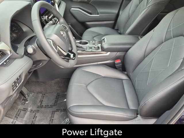Certified 2026 Toyota Highlander Platinum AWD/4WD image 13