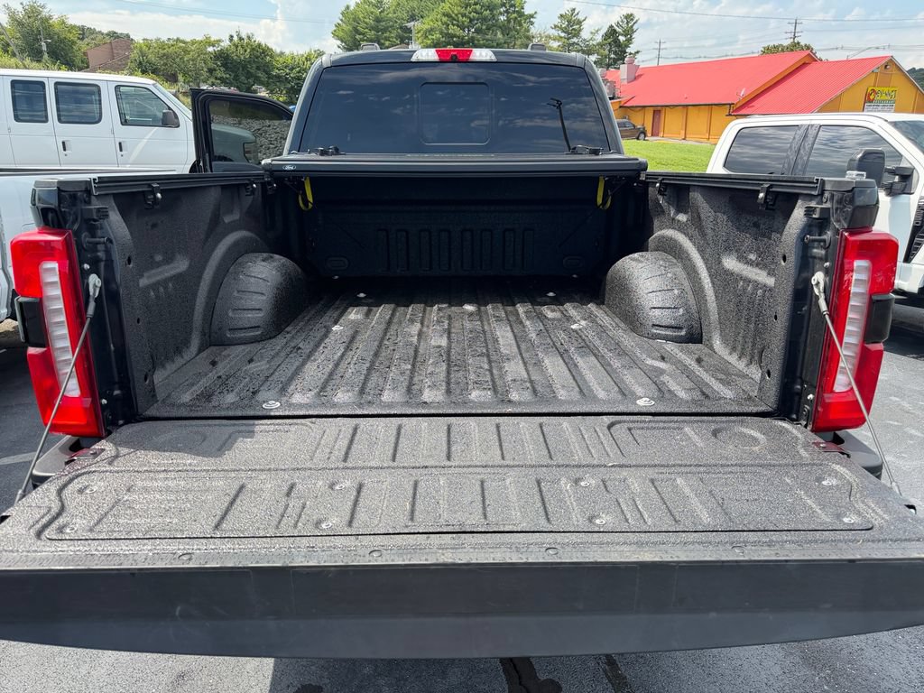 Used 2023 Ford F250 Lariat w/ Sport Appearance Package AWD/4WD image 19