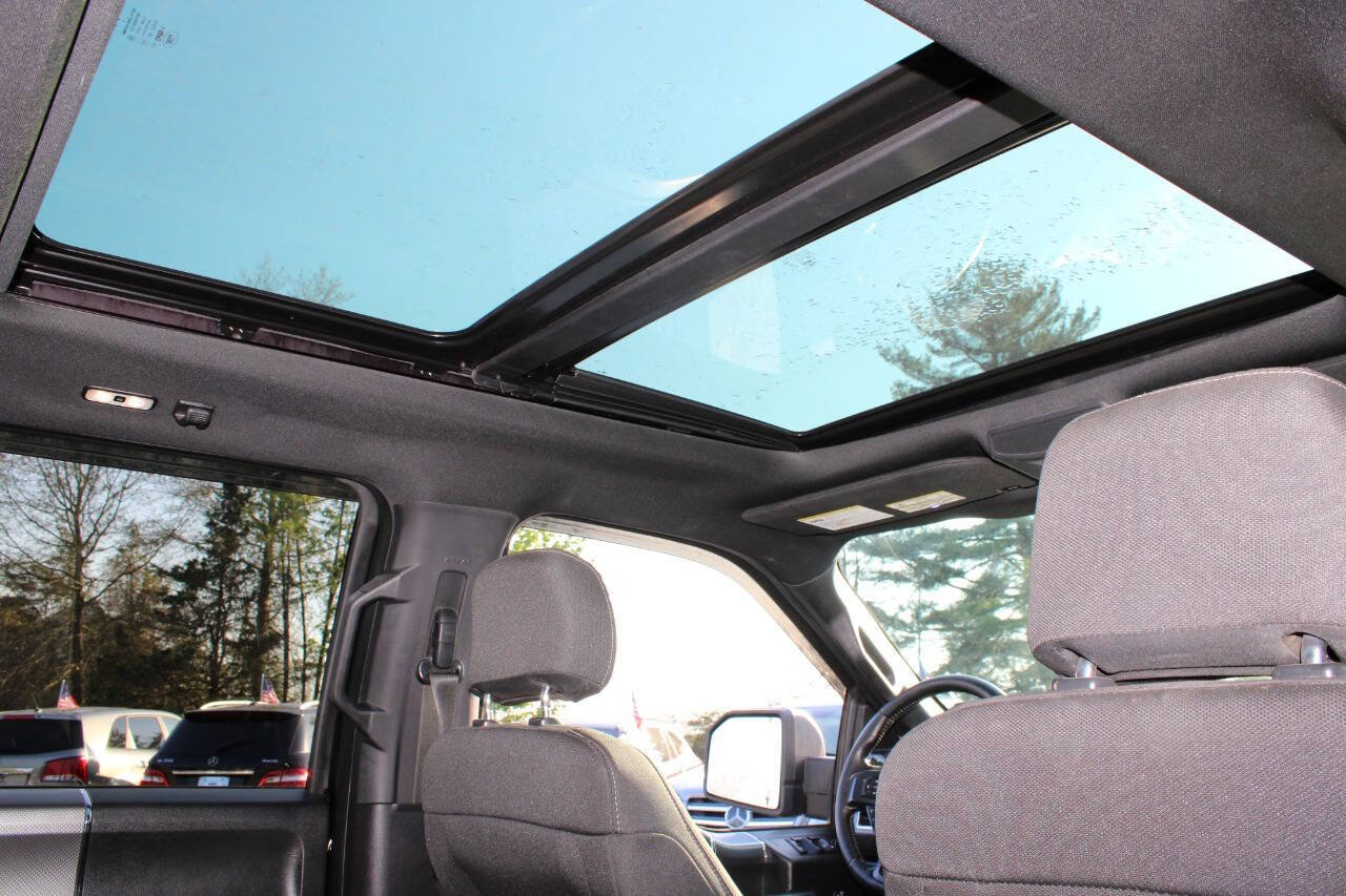 Used 2016 Ford F150 XLT w/ Equipment Group 302A Luxury AWD/4WD image 19