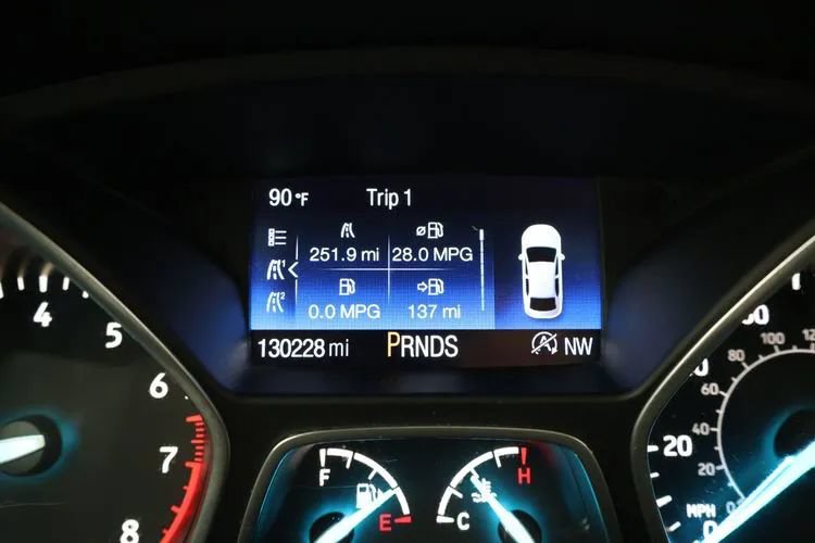Used 2017 Ford Escape SE w/ Equipment Group 201A AWD/4WD image 28