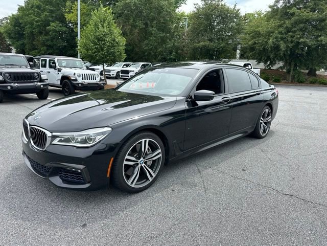 Used 2017 BMW 750i RWD image 7