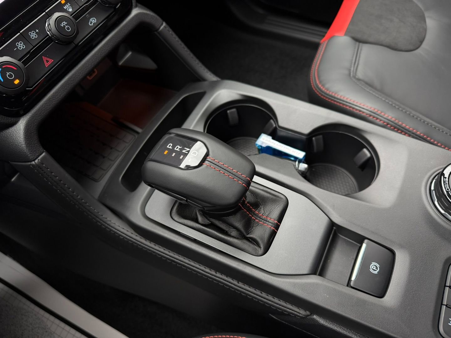 New 2025 Ford Ranger Raptor image 34